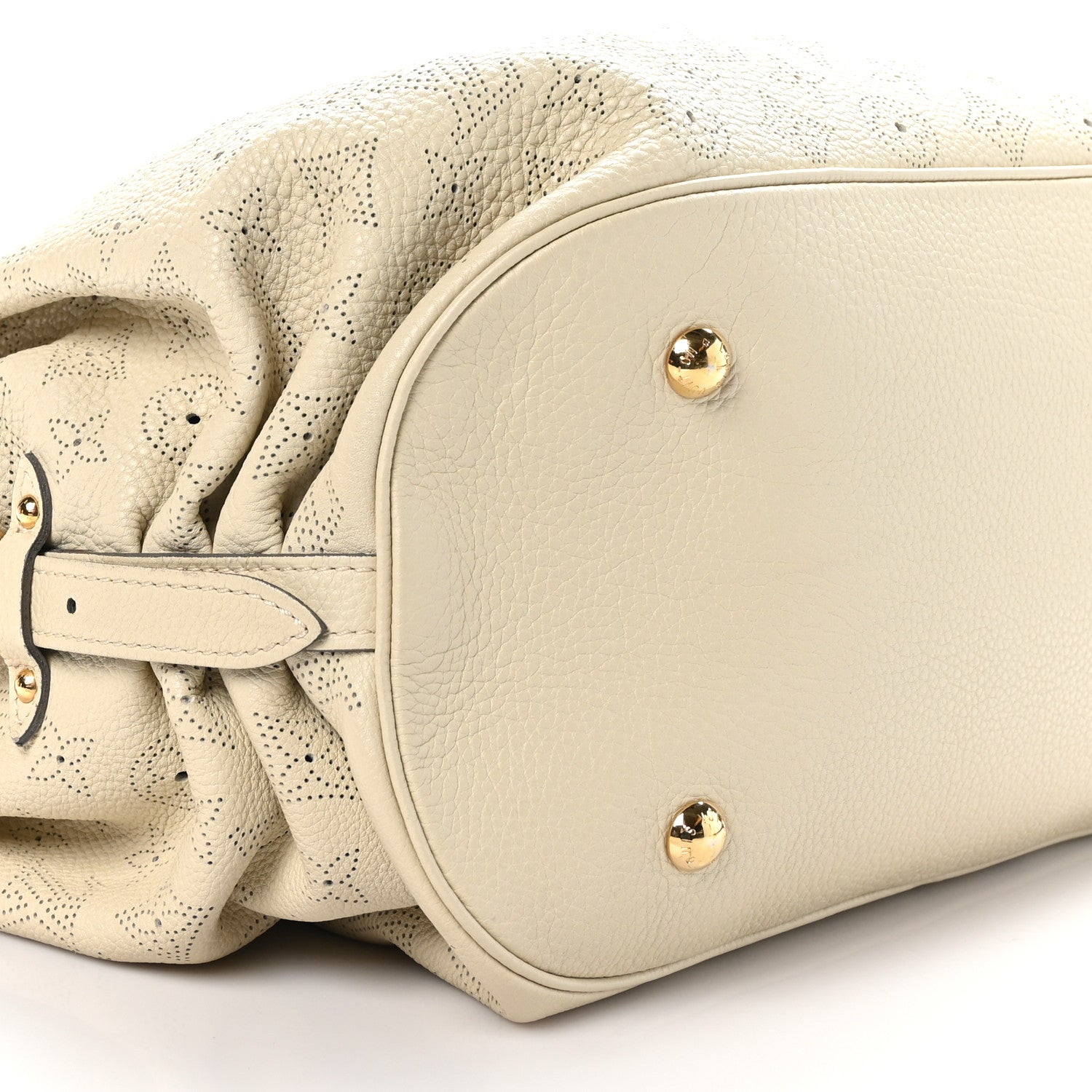 Louis Vuitton Mahina XL Ivory 8 of 11