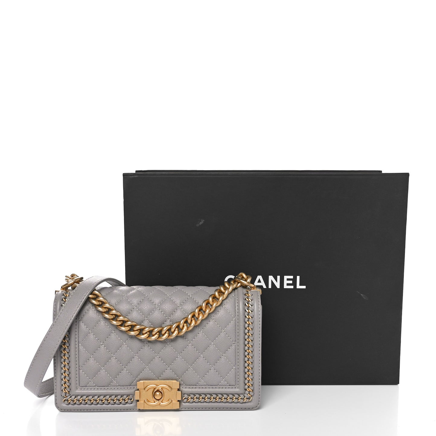 Caviar Quilted Chain Around Medium Boy Flap Grey