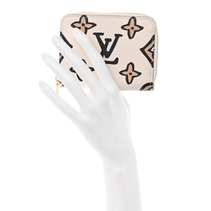 Louis Vuitton Monogram Giant Wild At Heart Zippy Coin Purse Creme 2 of 6