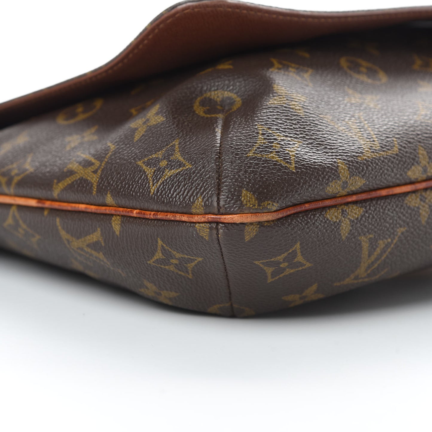 Monogram Musette GM