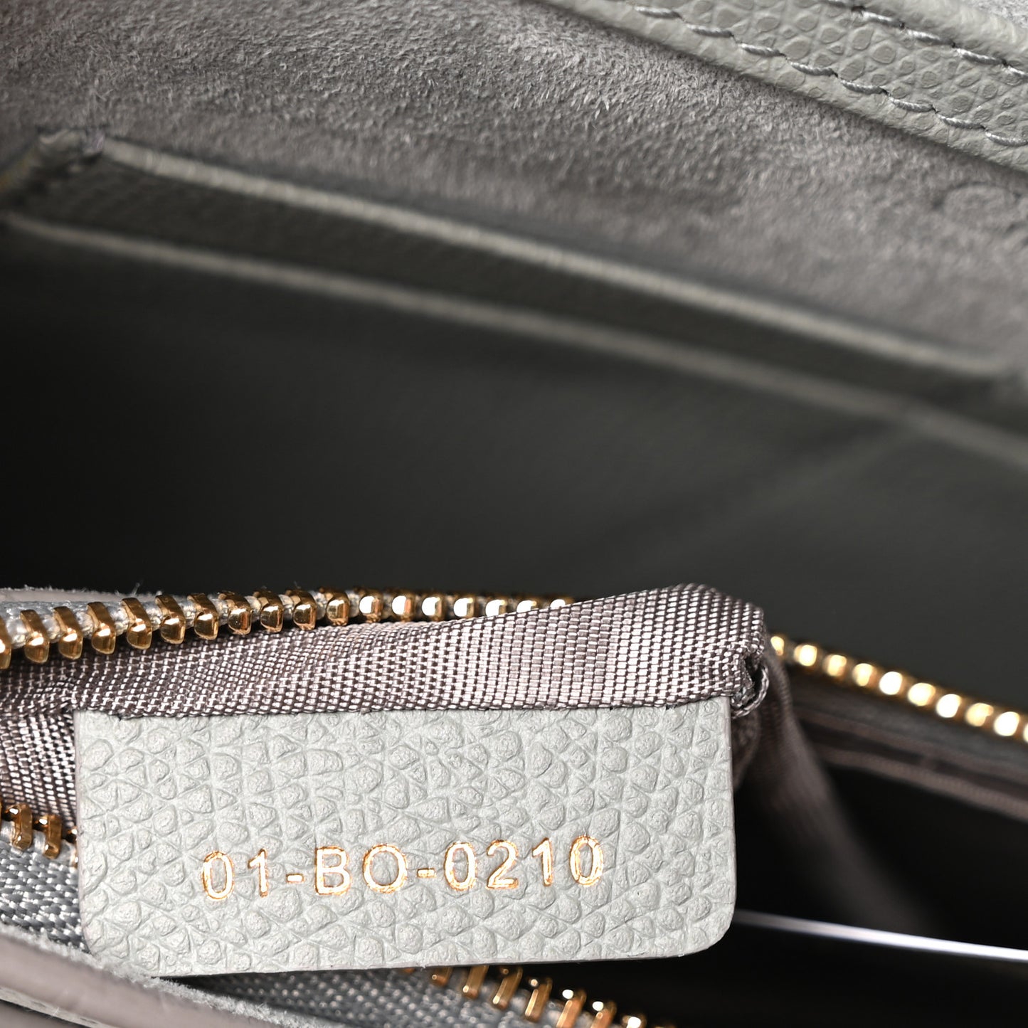 Calfskin 30 Montaigne 2 in 1 Pouch Grey