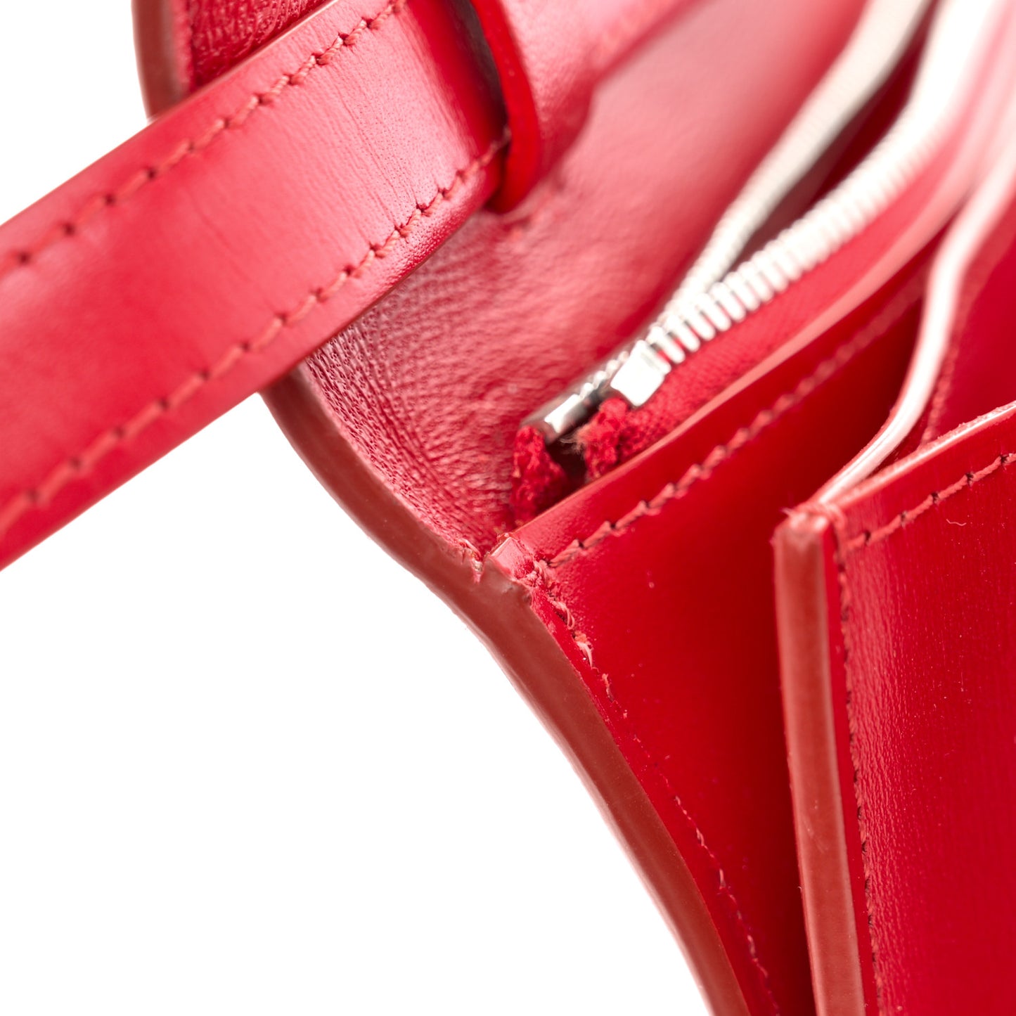 Box Calfskin Medium Classic Box Flap Bag Red