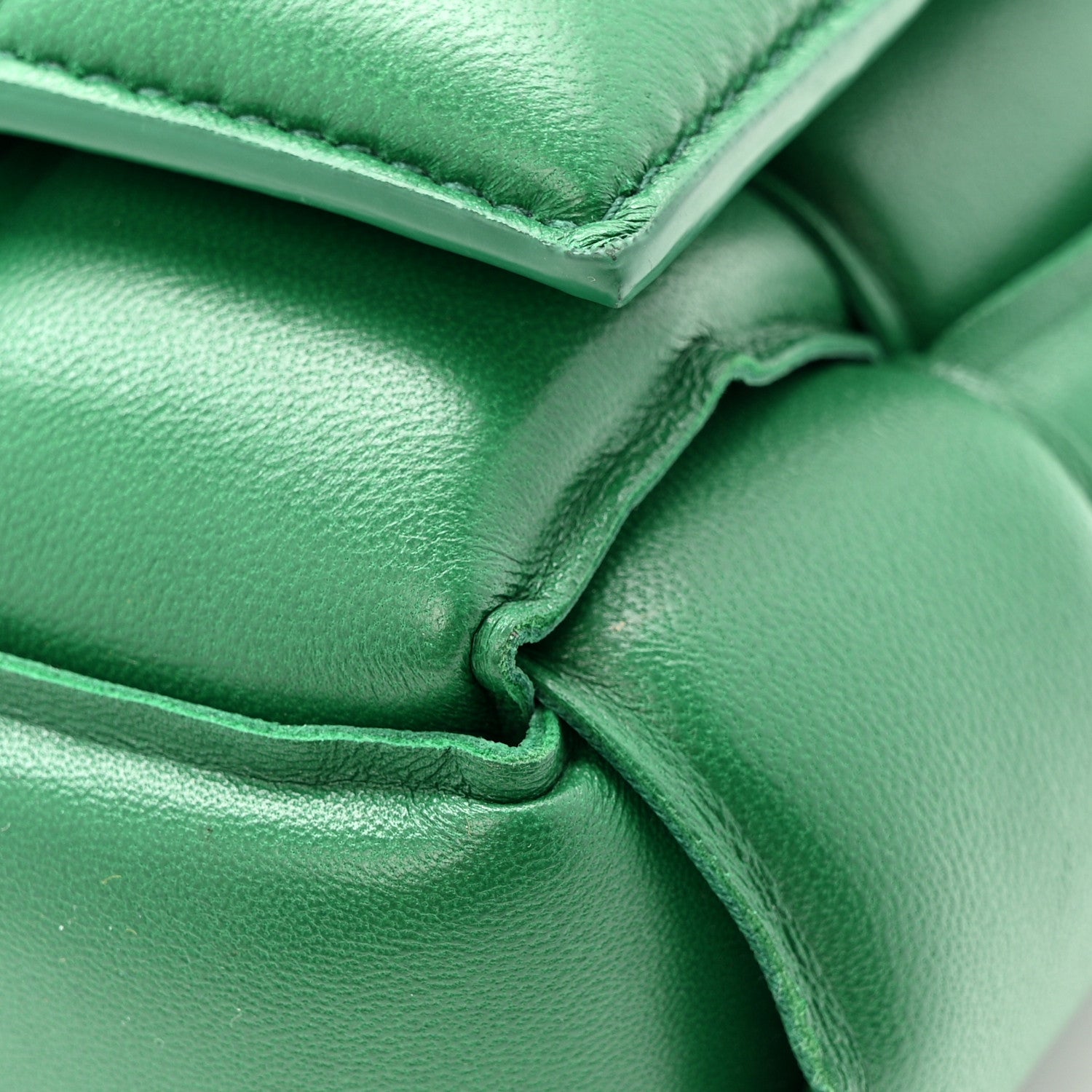 Bottega Veneta Lambskin Maxi Intreccio Padded Chain Cassette Crossbody Bag Racing Green 11 of 12