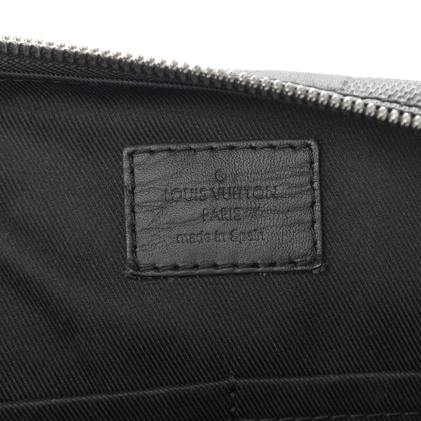 Damier Infini Messenger PM Onyx