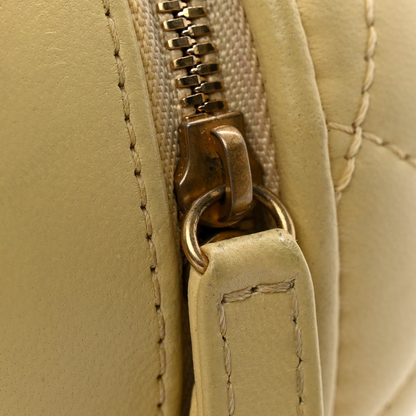 Lambskin Quilted CC Bubble Vanity Case With Chain Light Yellow