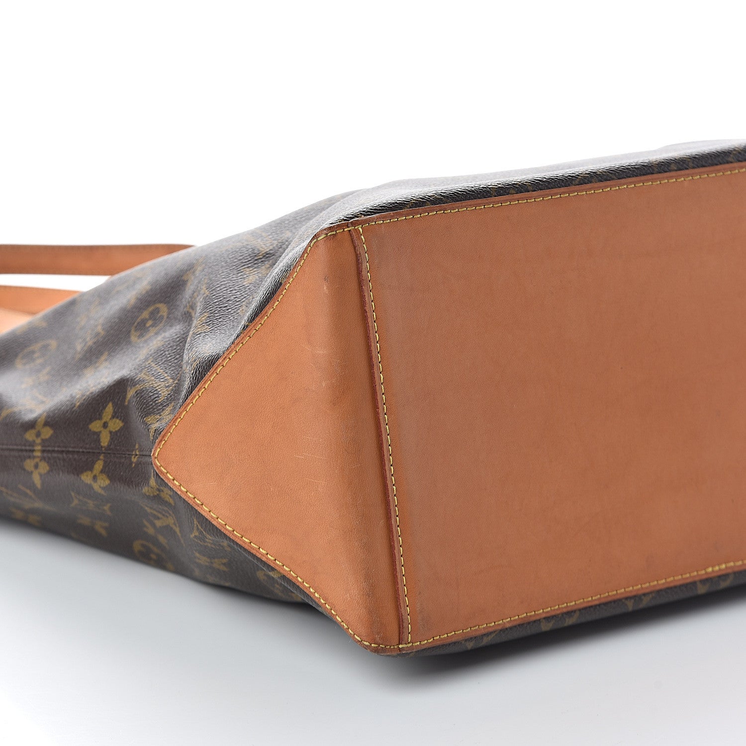 Louis Vuitton Monogram Cabas Mezzo 7 of 8