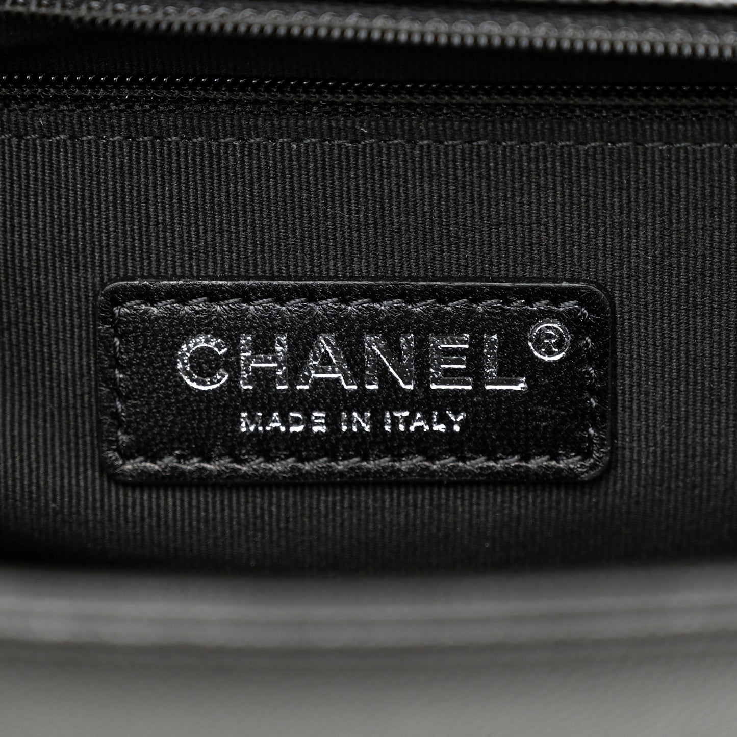 Caviar Quilted New Medium Boy Flap Black