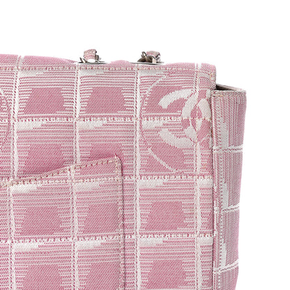 Chanel Nylon Medium Travel Flap Pink 23 of 25