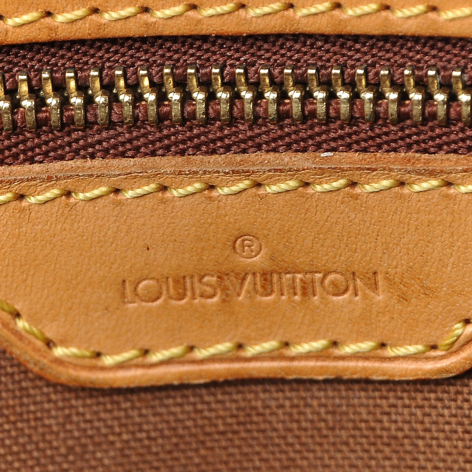 Louis Vuitton Monogram Sac Gibeciere GM 6 of 11