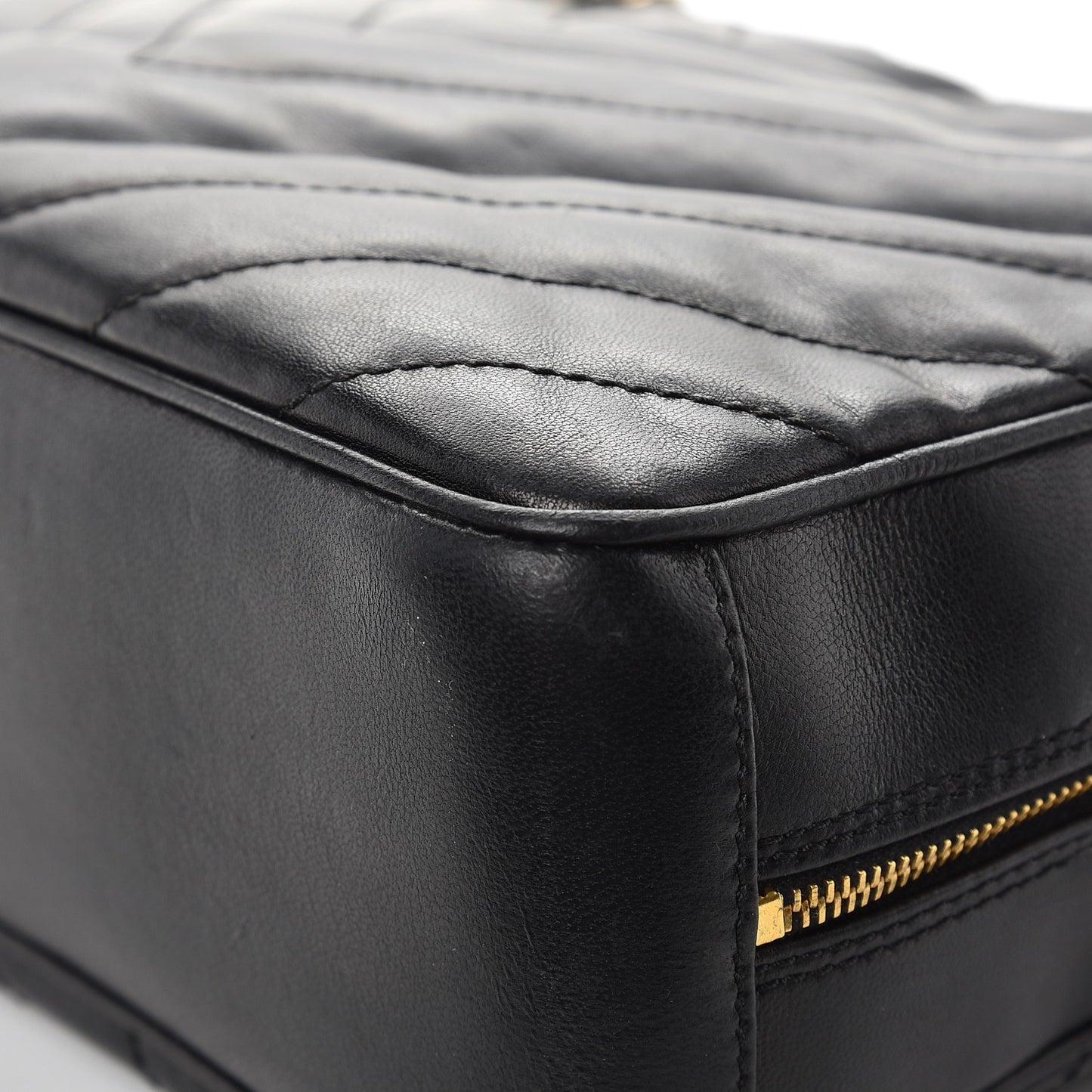 Lambskin Chevron Quilted Camera Case Black