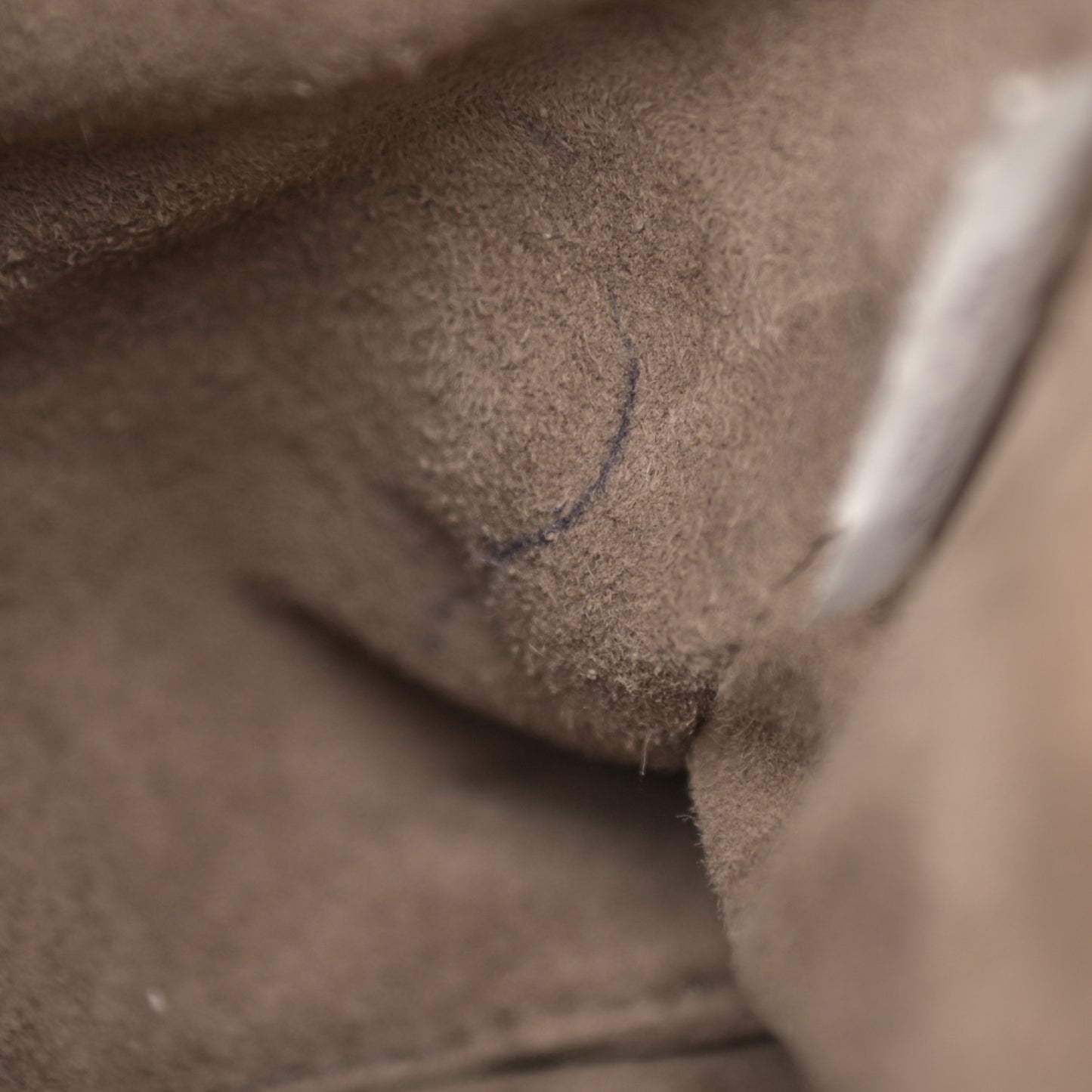 Cervo Deerskin Large Hobo Sergeant