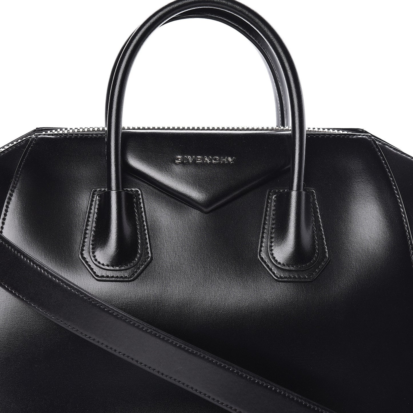 Shiny Lord Calfskin Medium Antigona Black