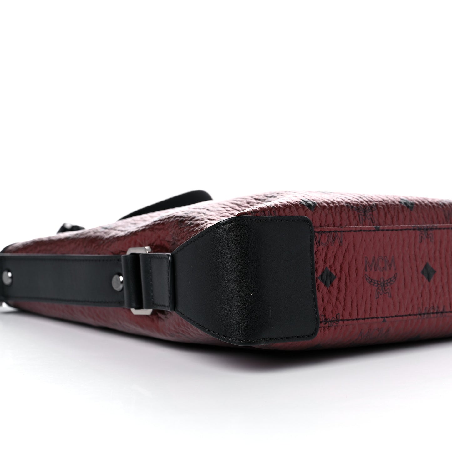 Metallic Visetos Messenger Scooter Red