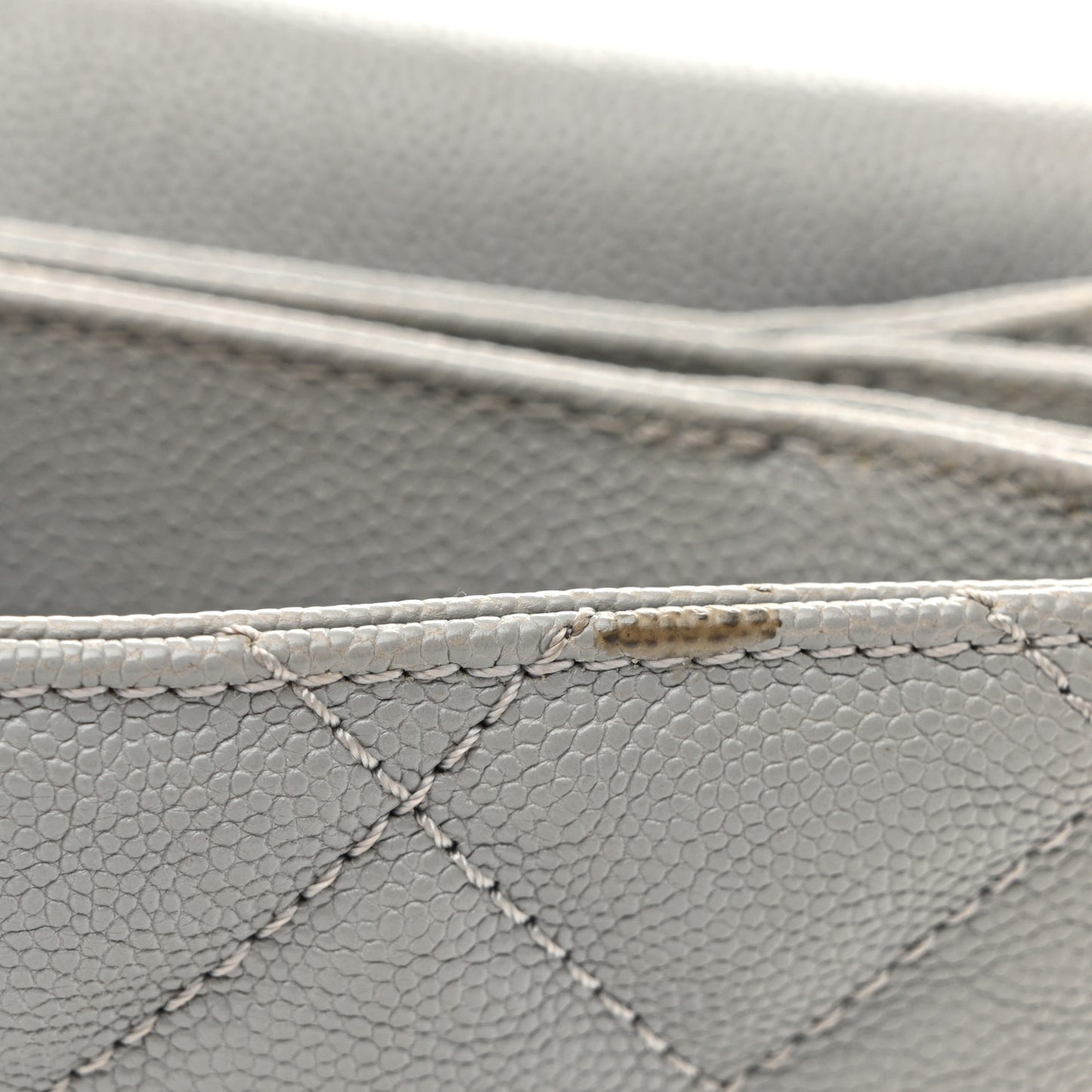 Caviar Quilted Large Urban Companion Flap Grey