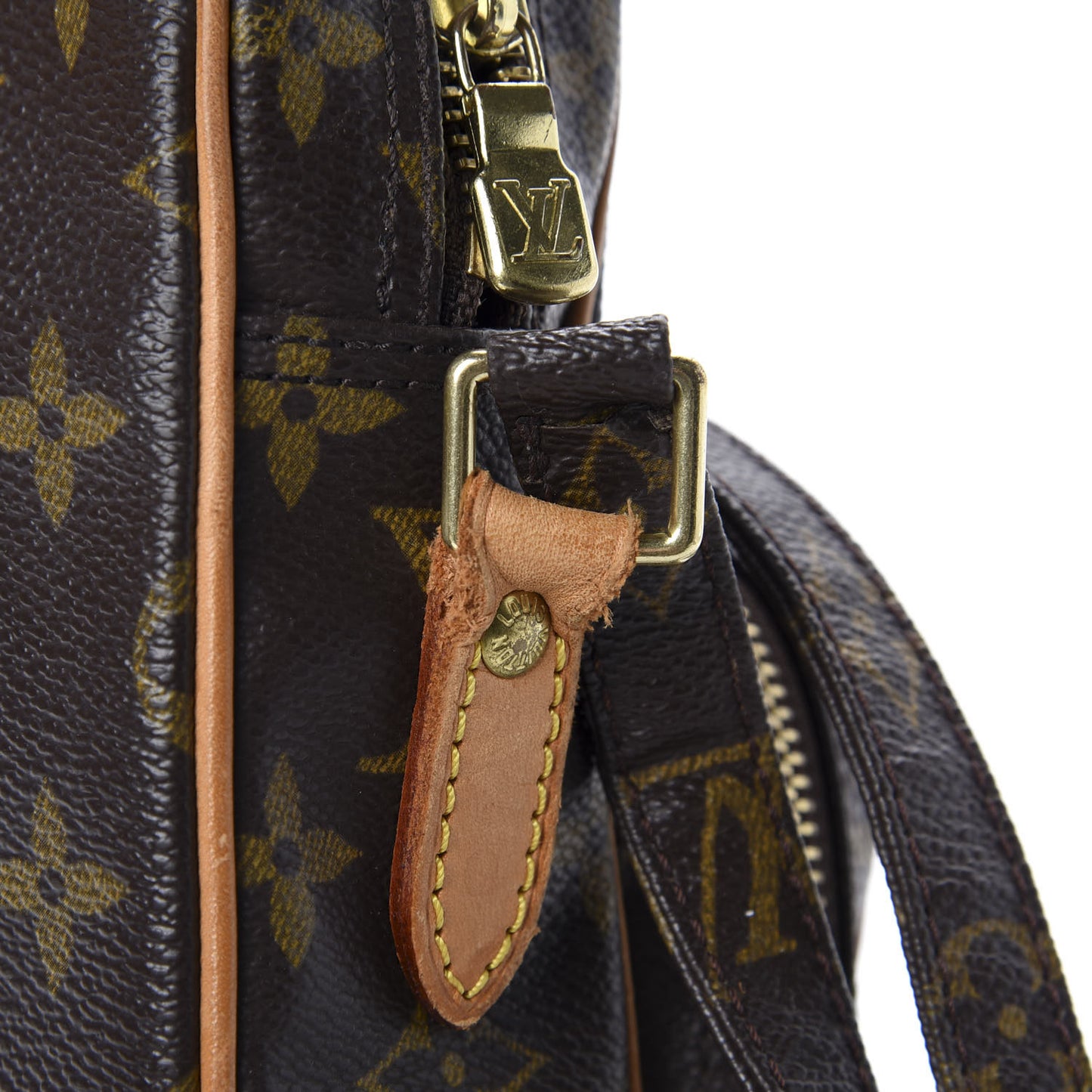 Monogram Amazone