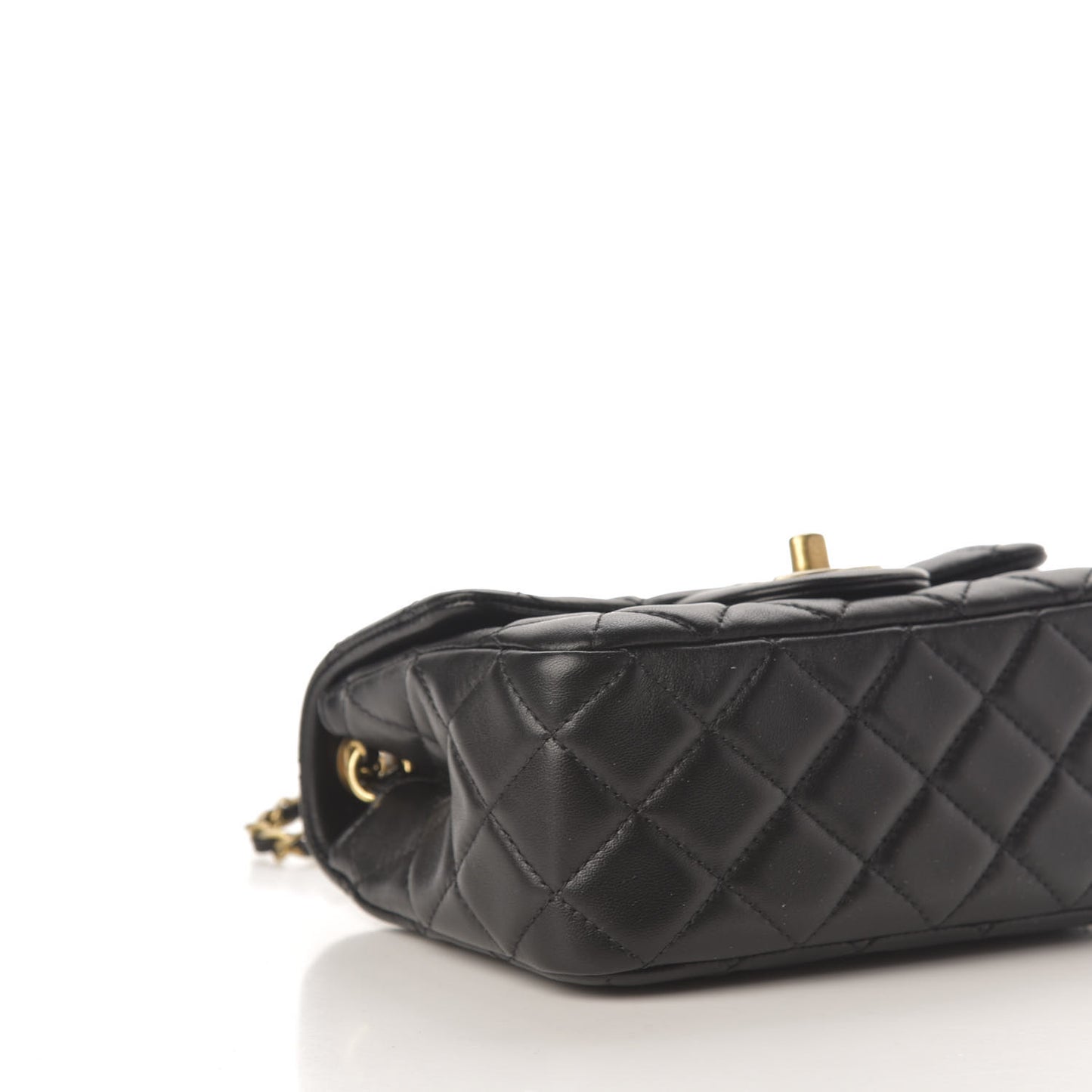 Lambskin Quilted Mini Pearl Crush Flap Black