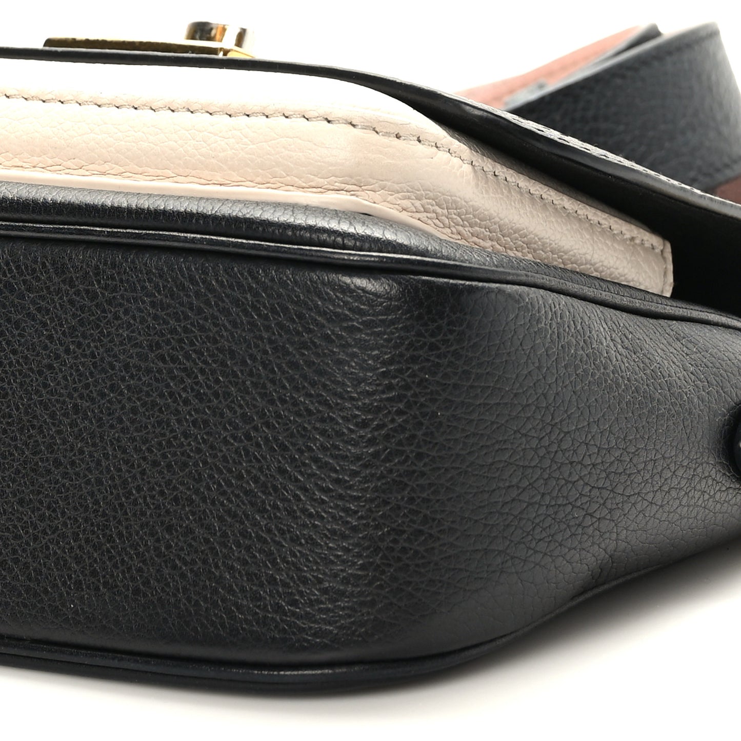 Grained Calfskin Lockme Tender Black