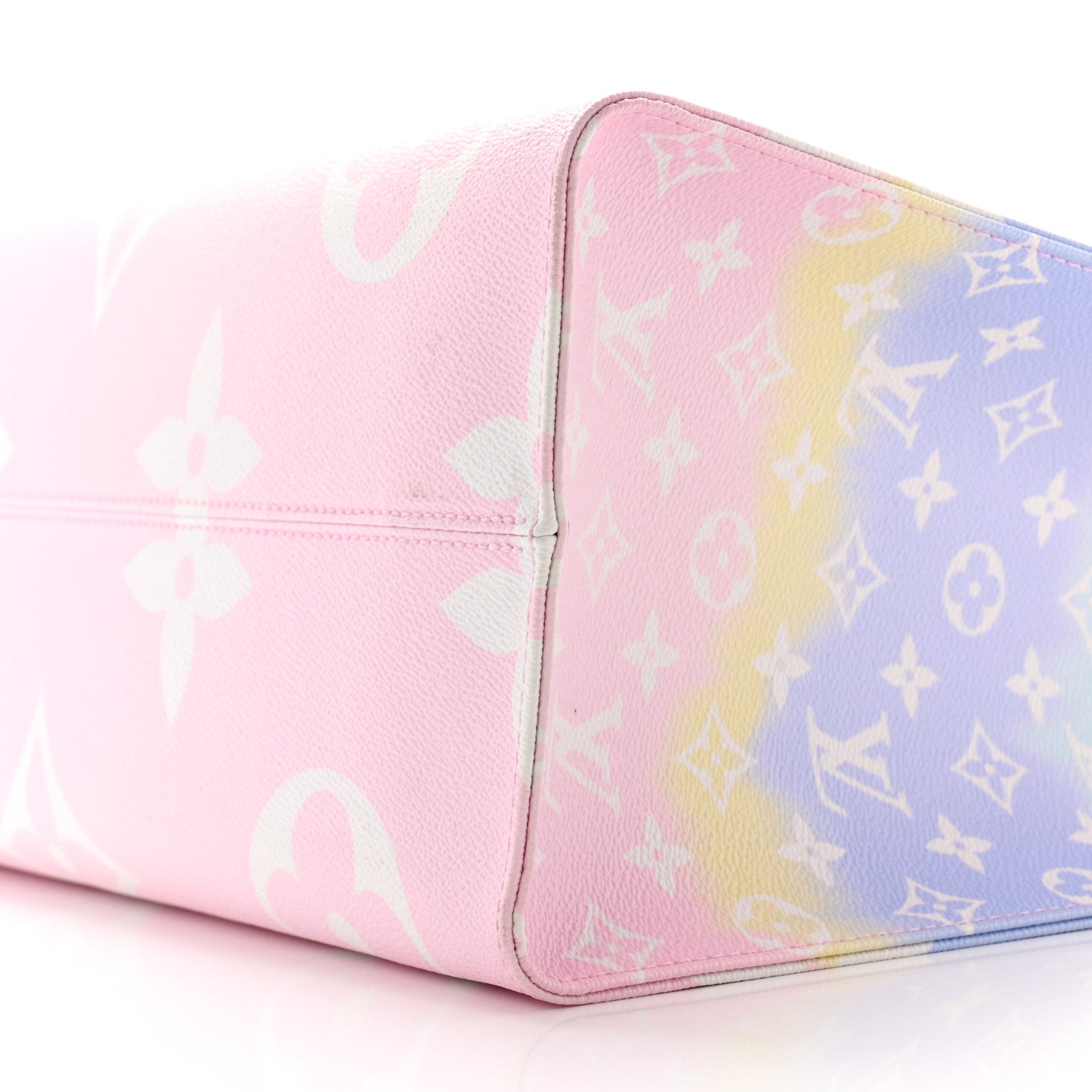 Louis Vuitton Monogram Escale Onthego GM Pastel 9 of 9