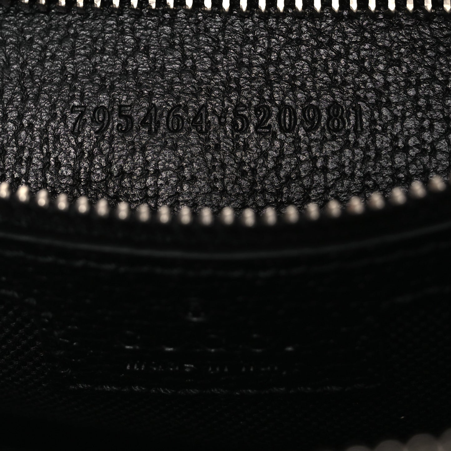 GG Supreme Monogram Small Crossbody Bag Black