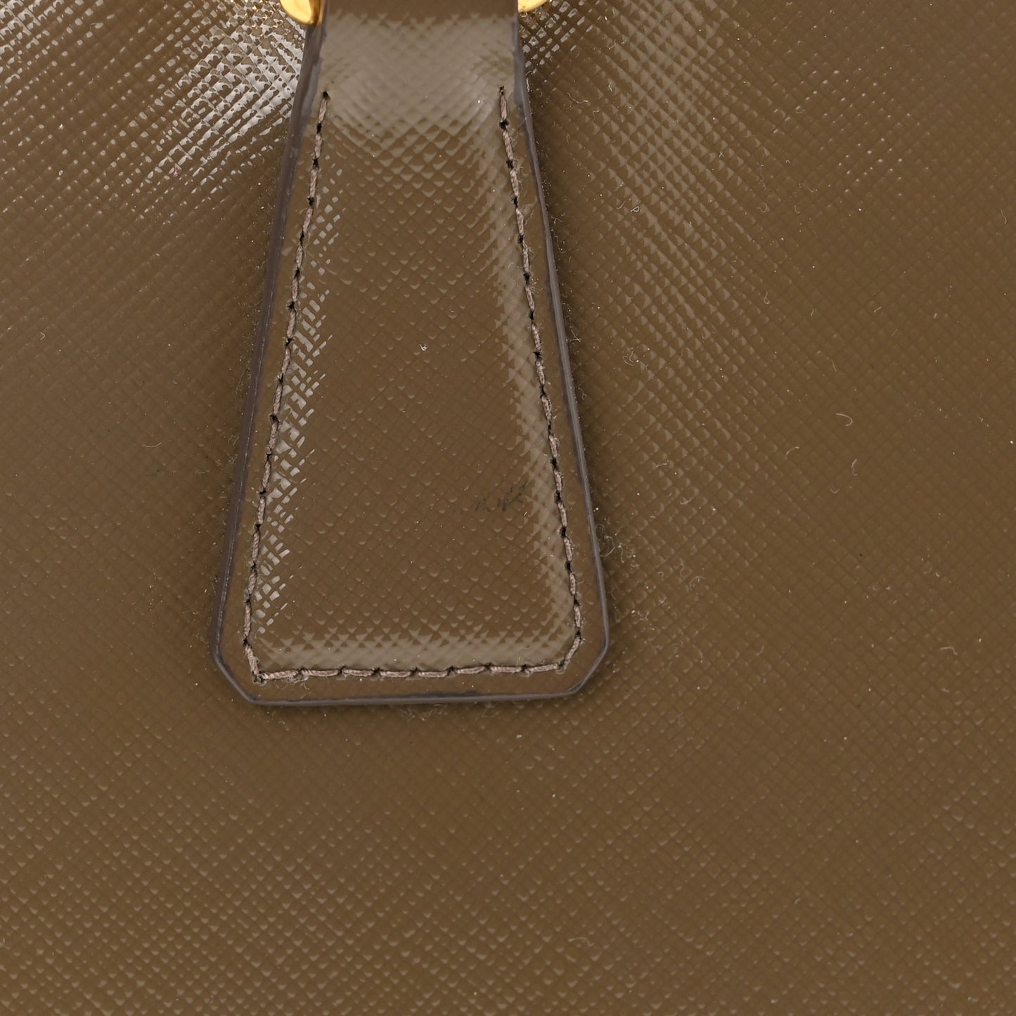 Saffiano Vernice Small Promenade Tote Argilla