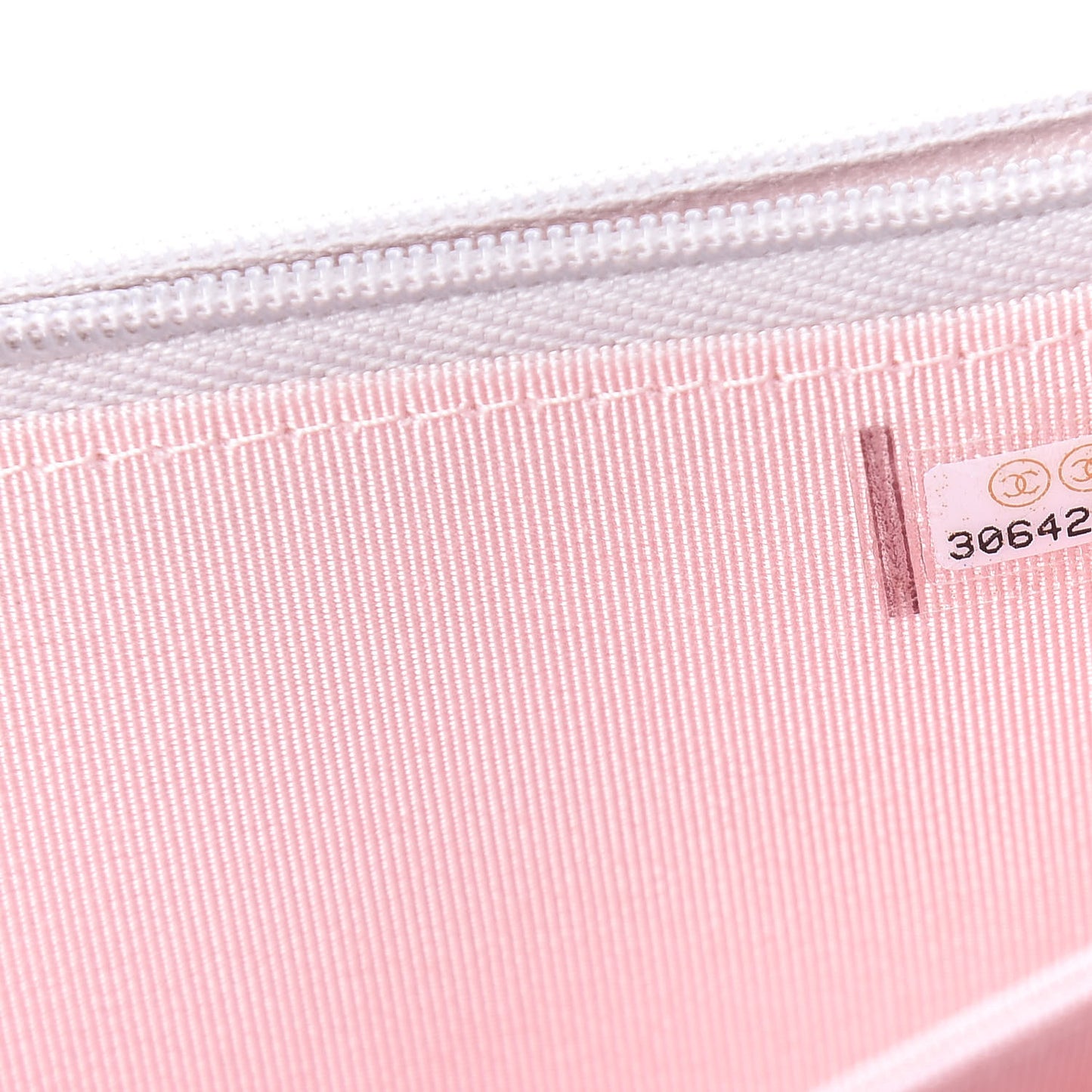 Iridescent Lambskin Quilted Mini Wallet On Chain WOC Ivory