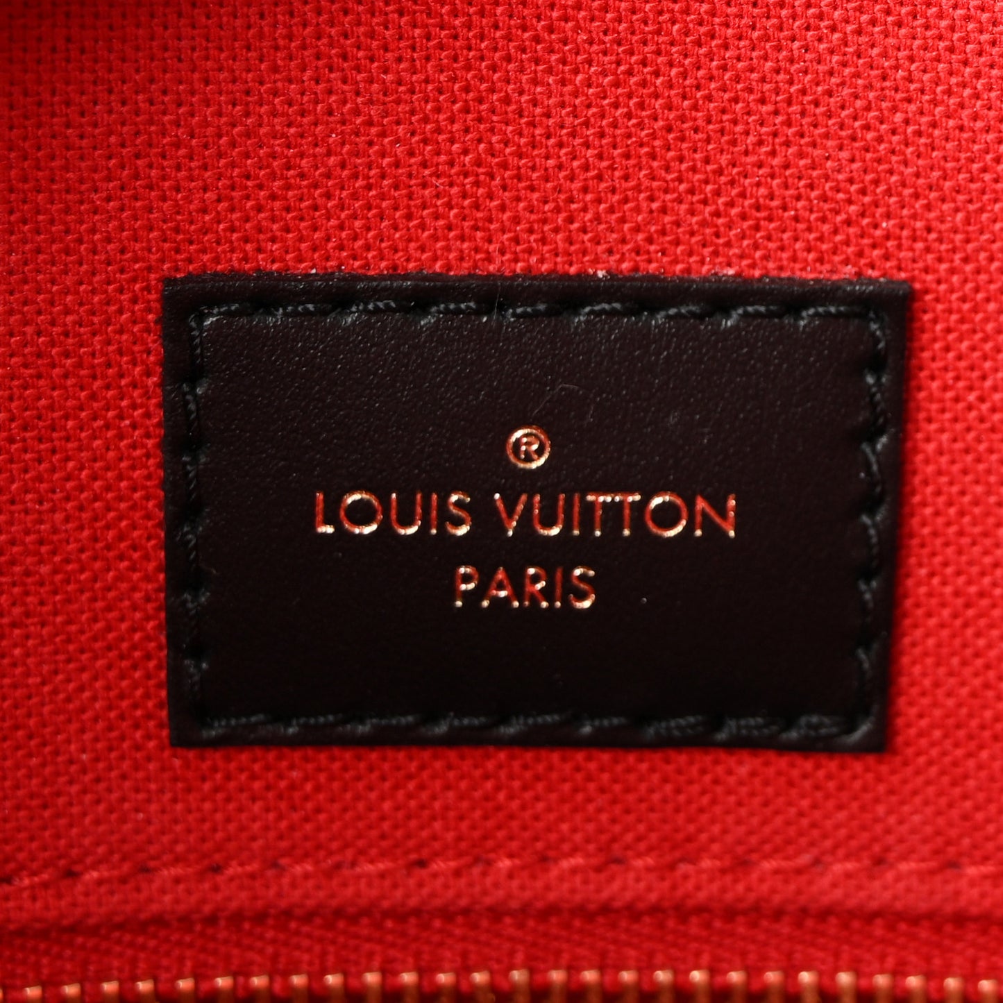 Reverse Monogram Giant Onthego MM