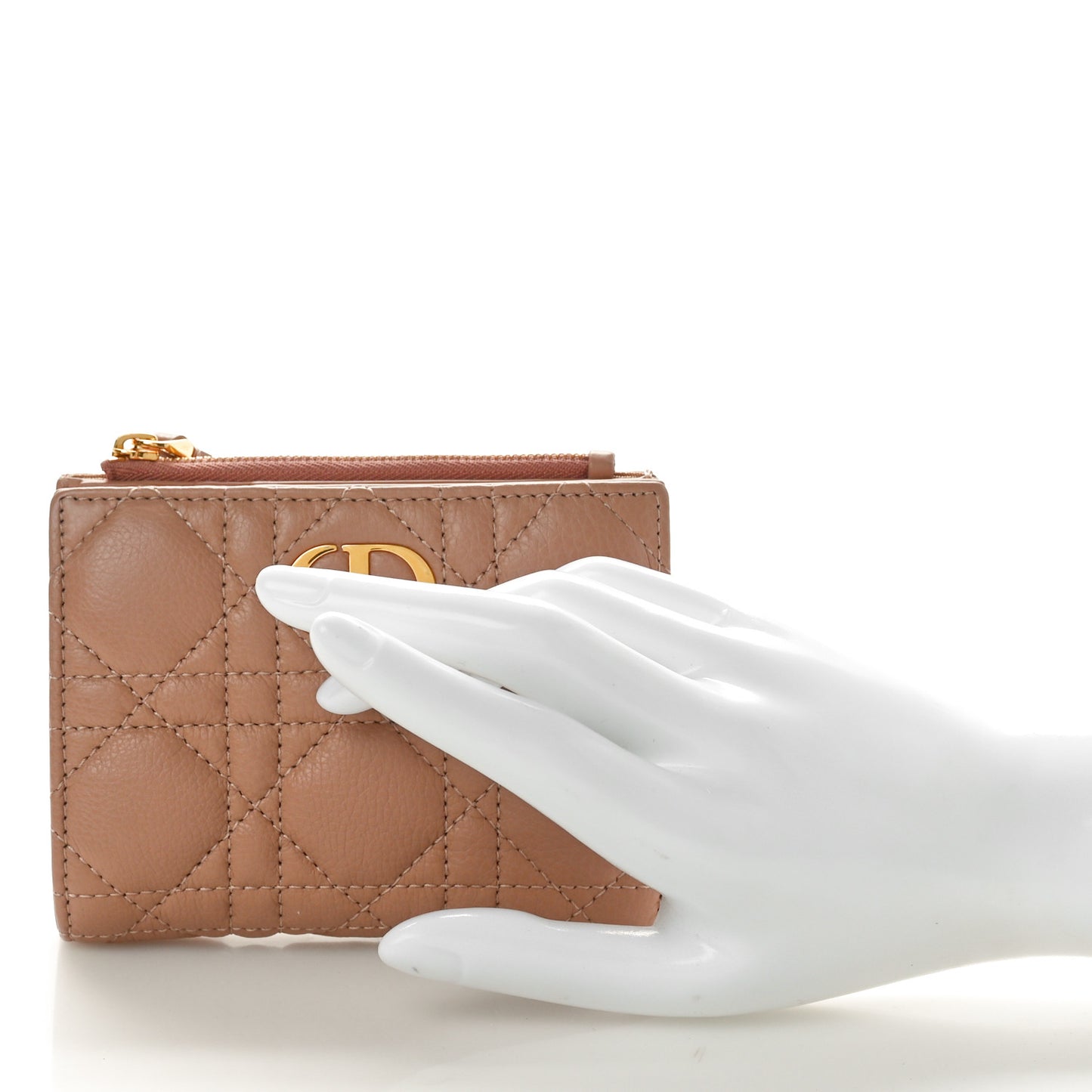 Grained Calfskin Supple Cannage Caro Dahlia Wallet Rose Des Vents