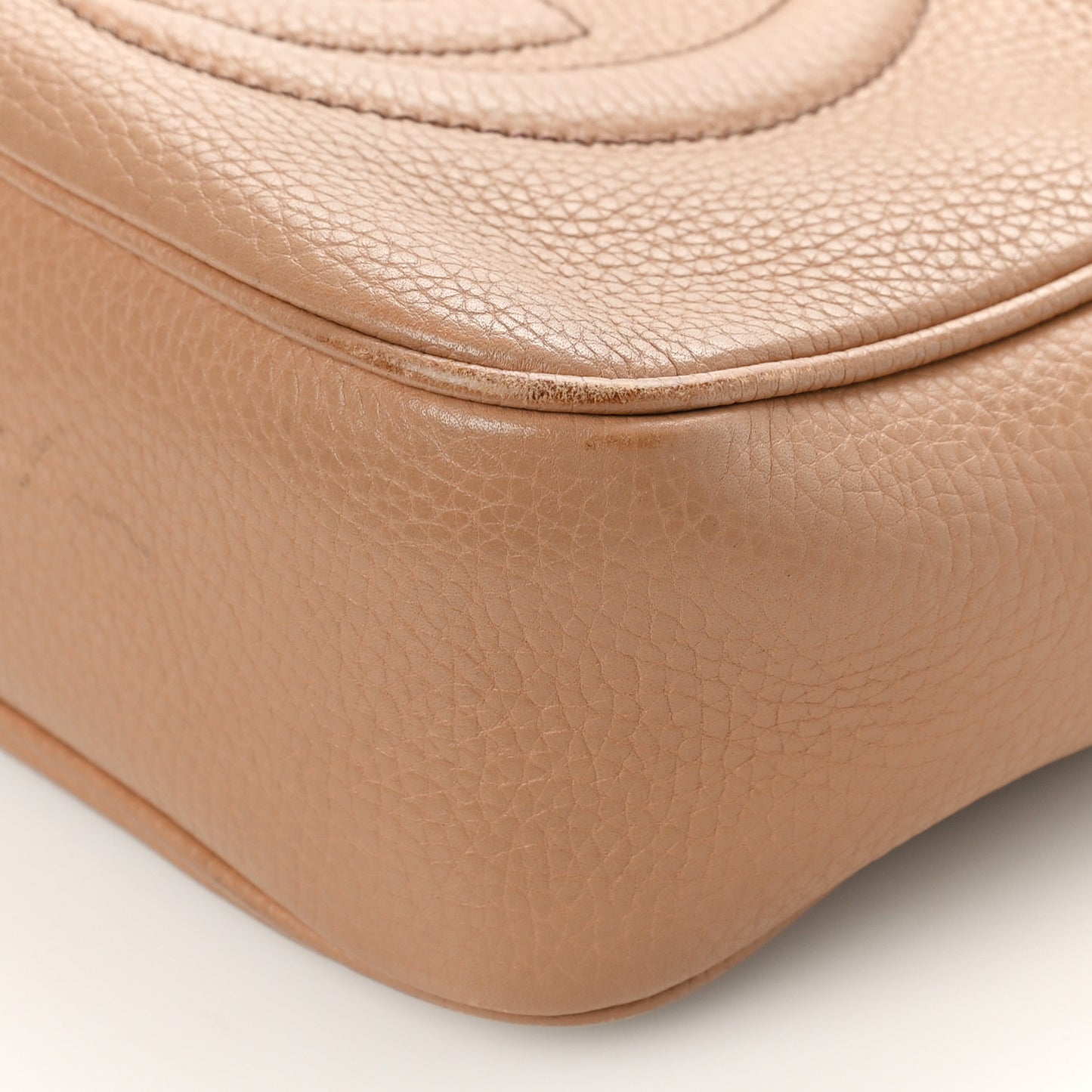 Pebbled Calfskin Small Soho Disco Bag Camelia