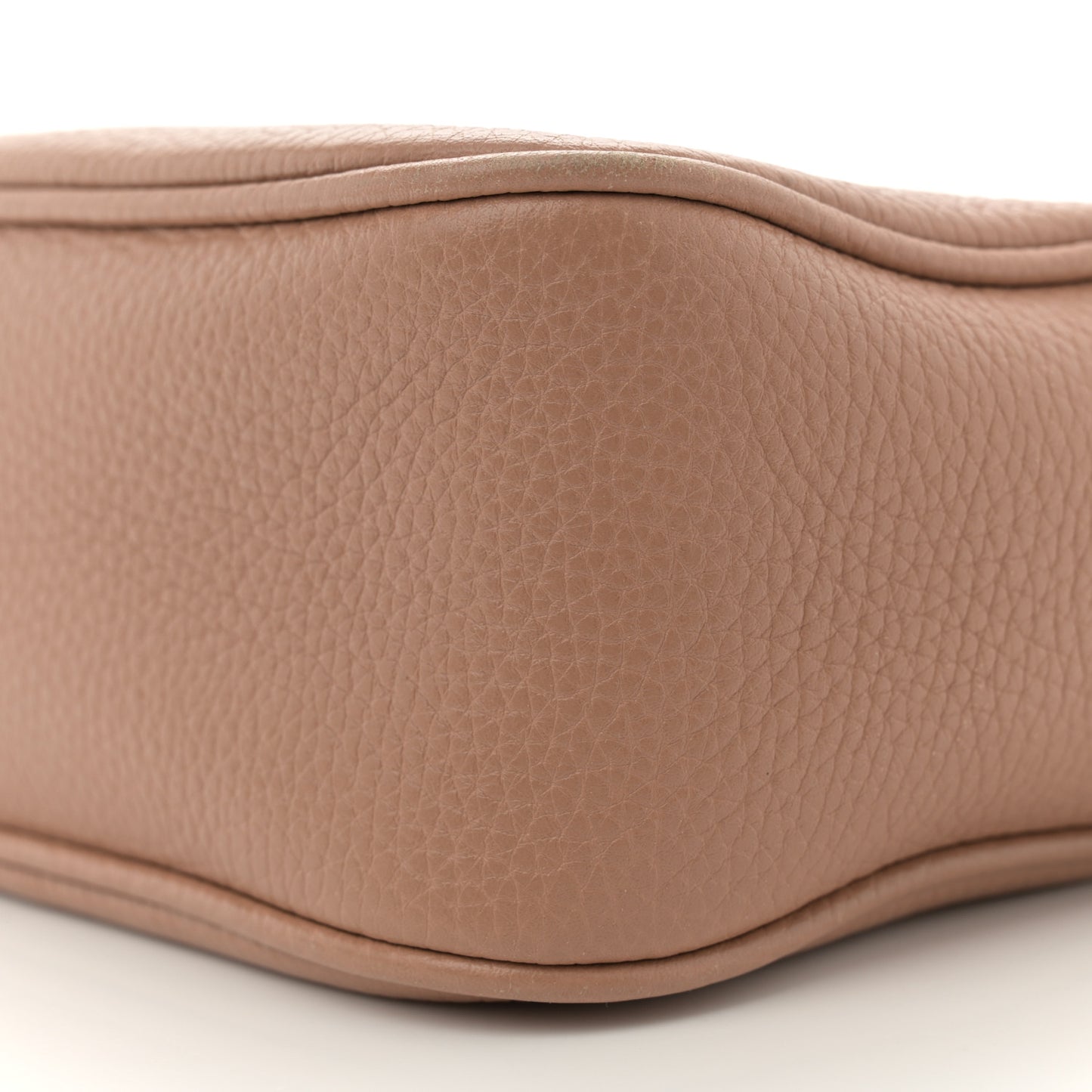 Pebbled Calfskin Small Soho Disco Bag Camelia