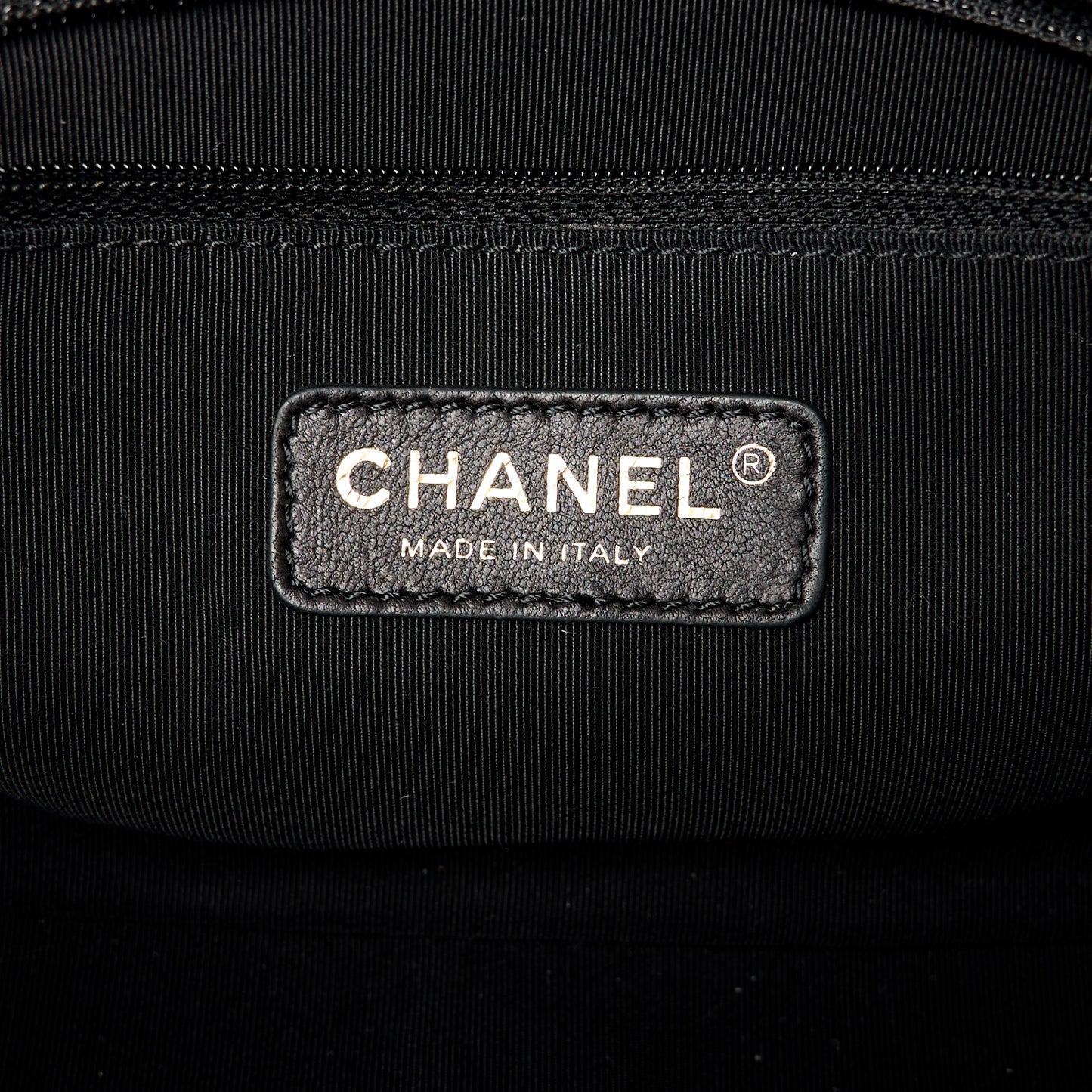 Lambskin Tri-Color Medium Graphic Flap Multicolor