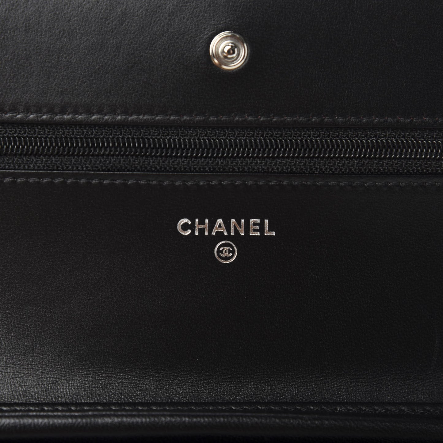 Lambskin Quilted Wallet On Chain WOC Black