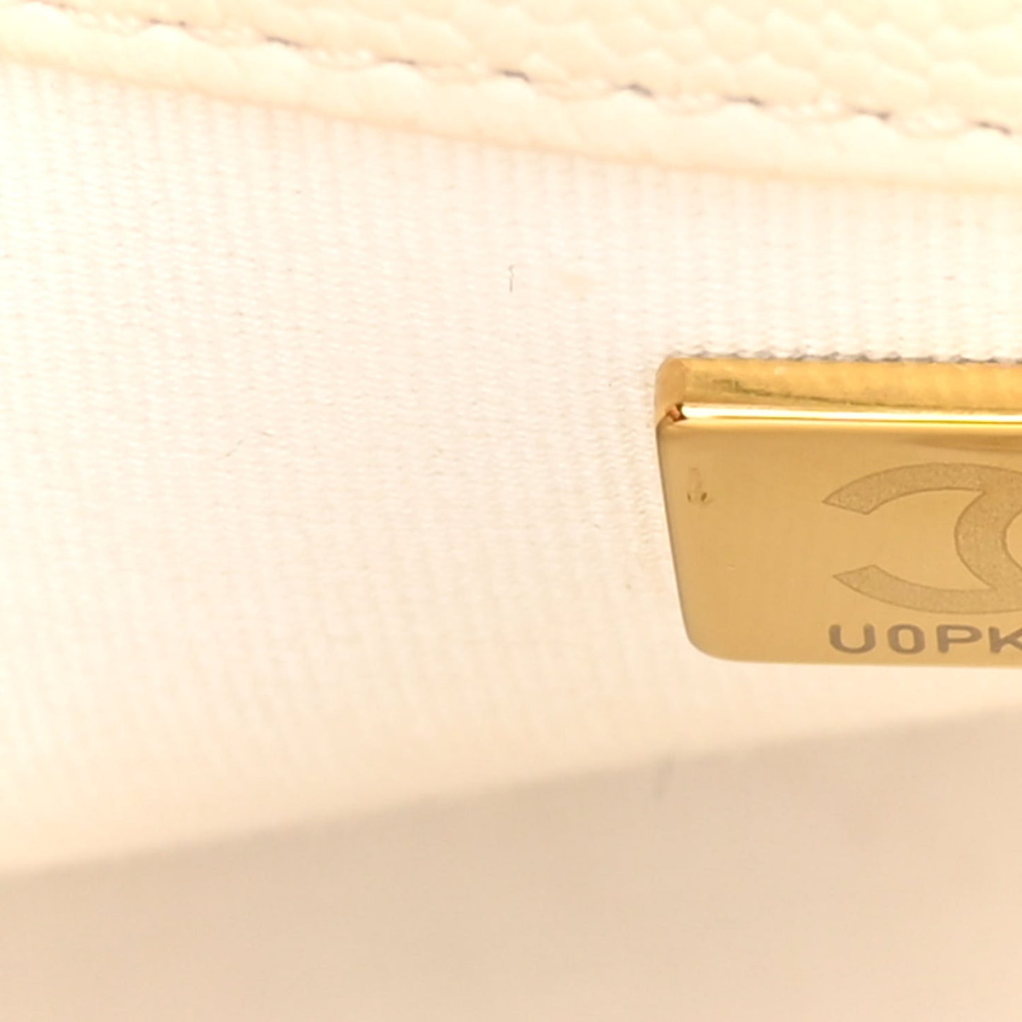 Caviar Chevron Quilted Medium Boy Flap Light Beige