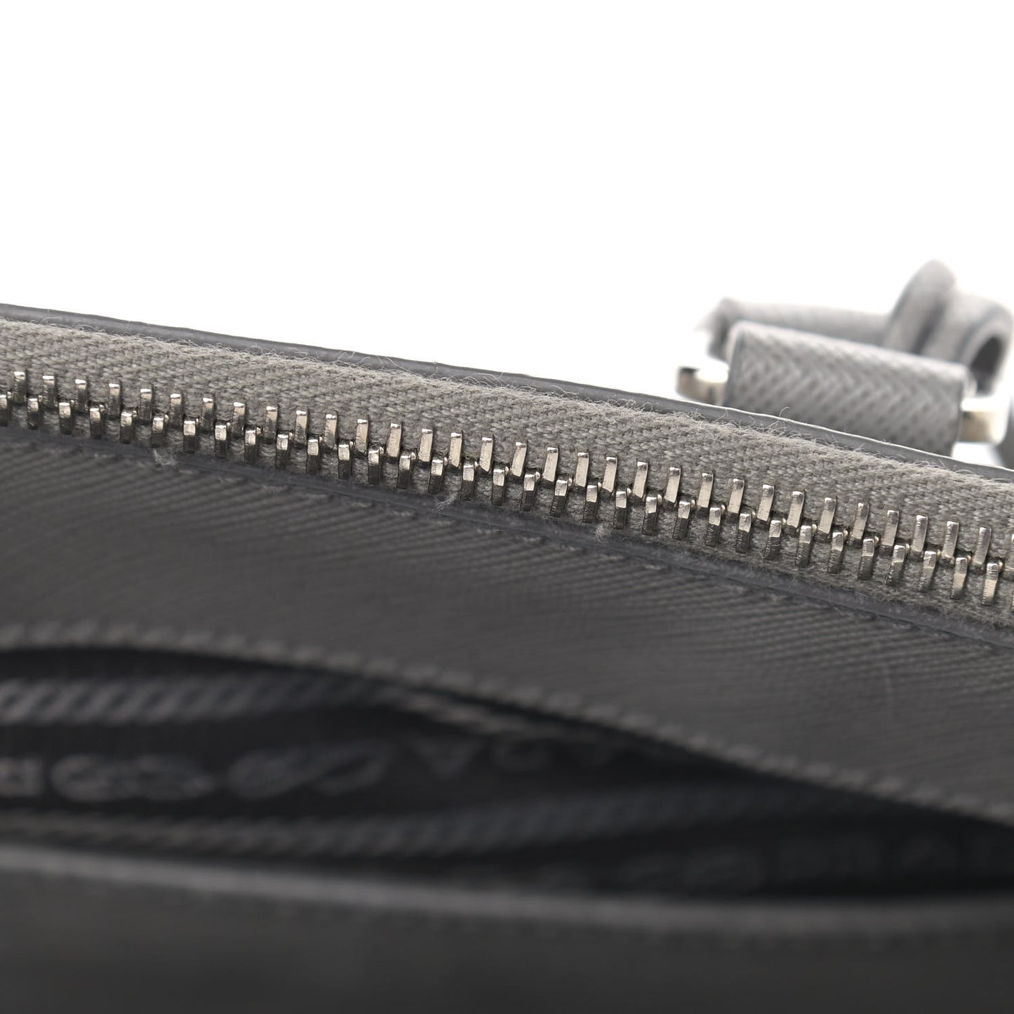 Saffiano Medium Galleria Double Zip Tote Marmo