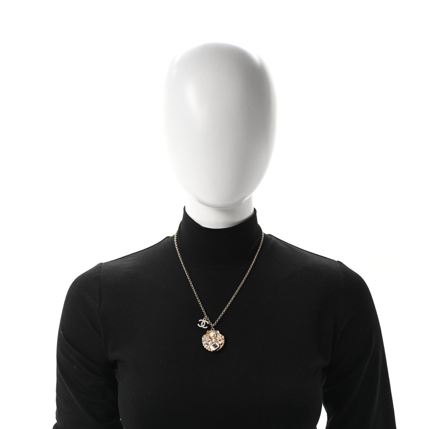 Metal Pearl Crystal CC Shell Necklace Gold