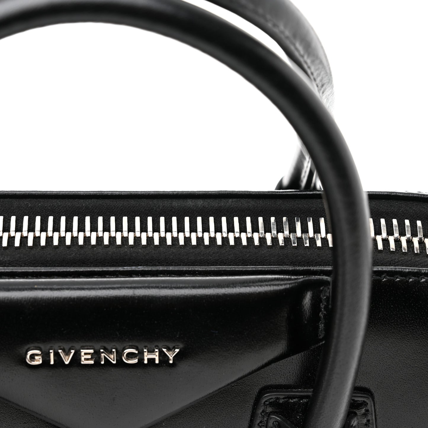 Shiny Lord Calfskin Small Antigona Black
