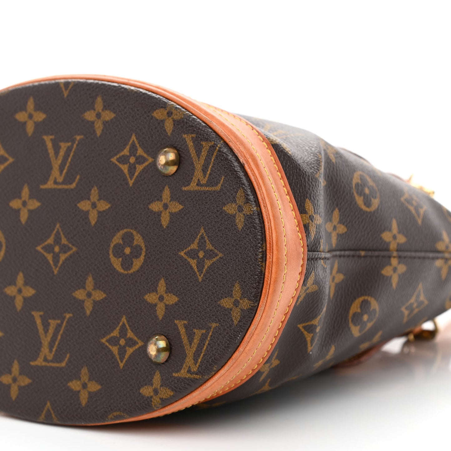 Monogram Petit Bucket 23