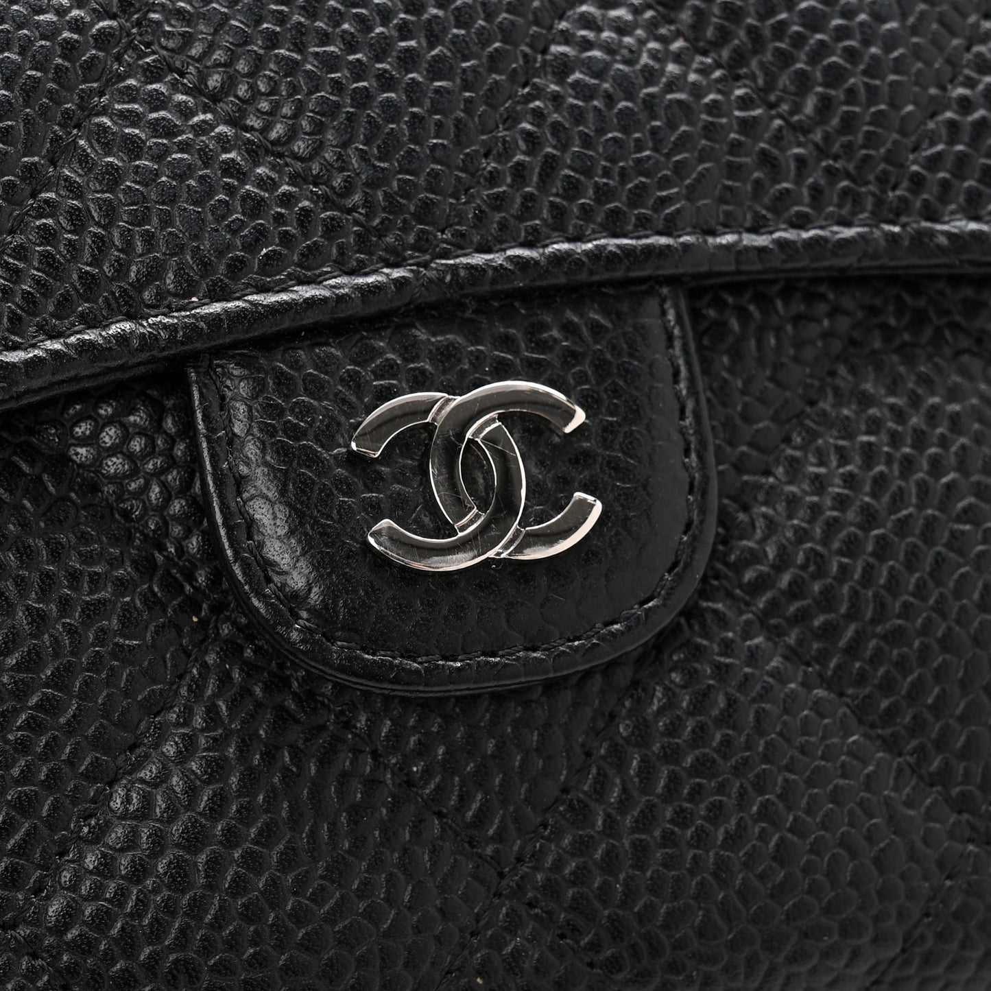 Caviar Quilted Compact Flap Wallet Black