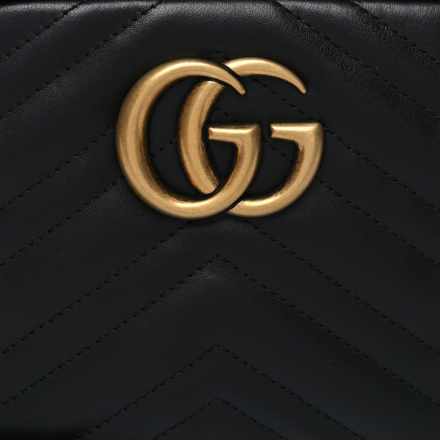 Calfskin Matelasse Small GG Marmont Chain Shoulder Bag Black