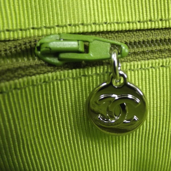 Chanel Vintage Caviar Tote Peridot Green 10 of 10