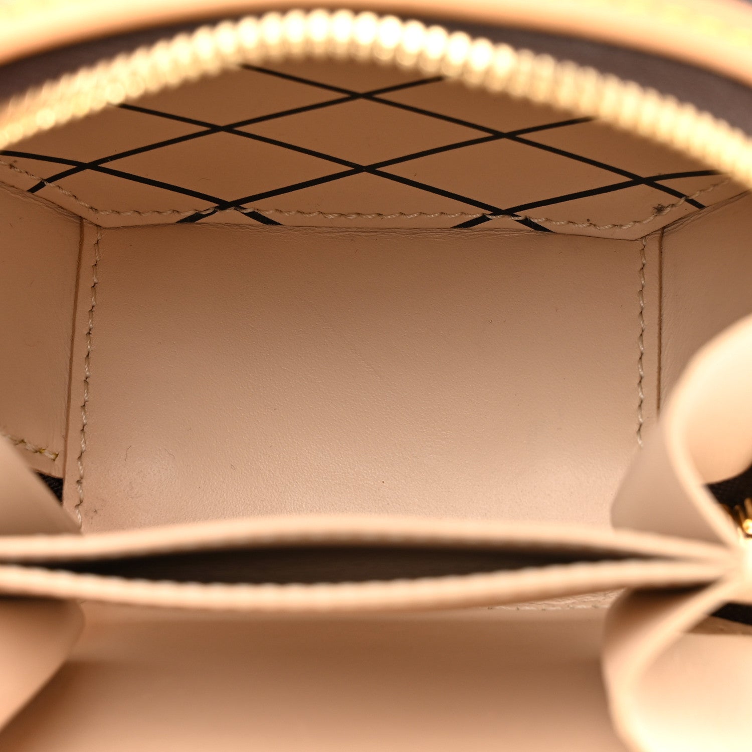Louis Vuitton Monogram Mini Boite Chapeau 5 of 9