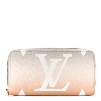 Louis Vuitton Monogram Giant By The Pool Zippy Wallet Brume 1 of 12
