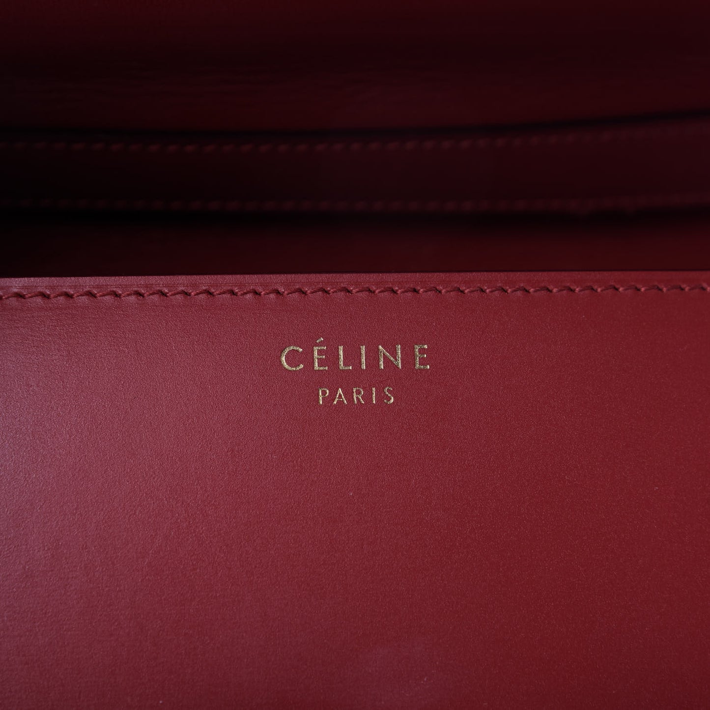 Box Calfskin Medium Classic Box Flap Bag Red