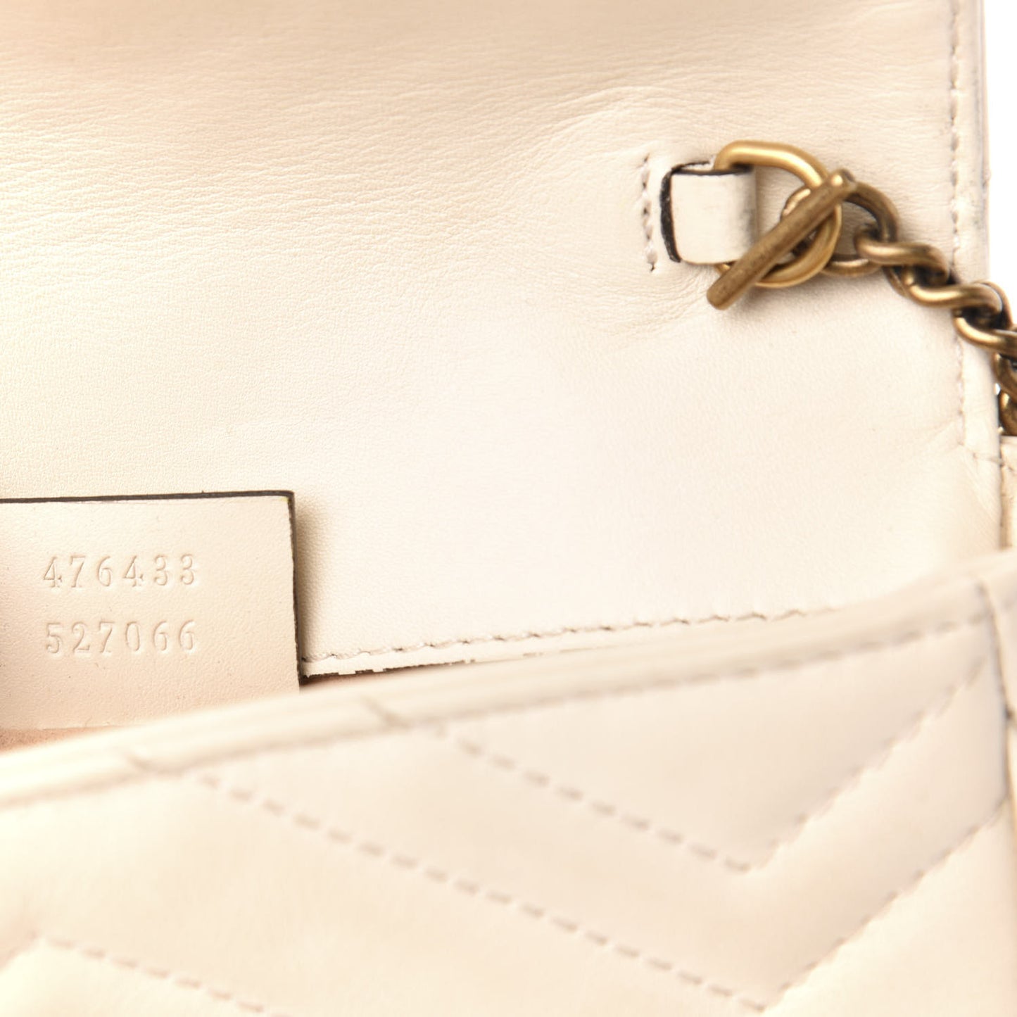 Calfskin Matelasse Super Mini GG Marmont Shoulder Bag White