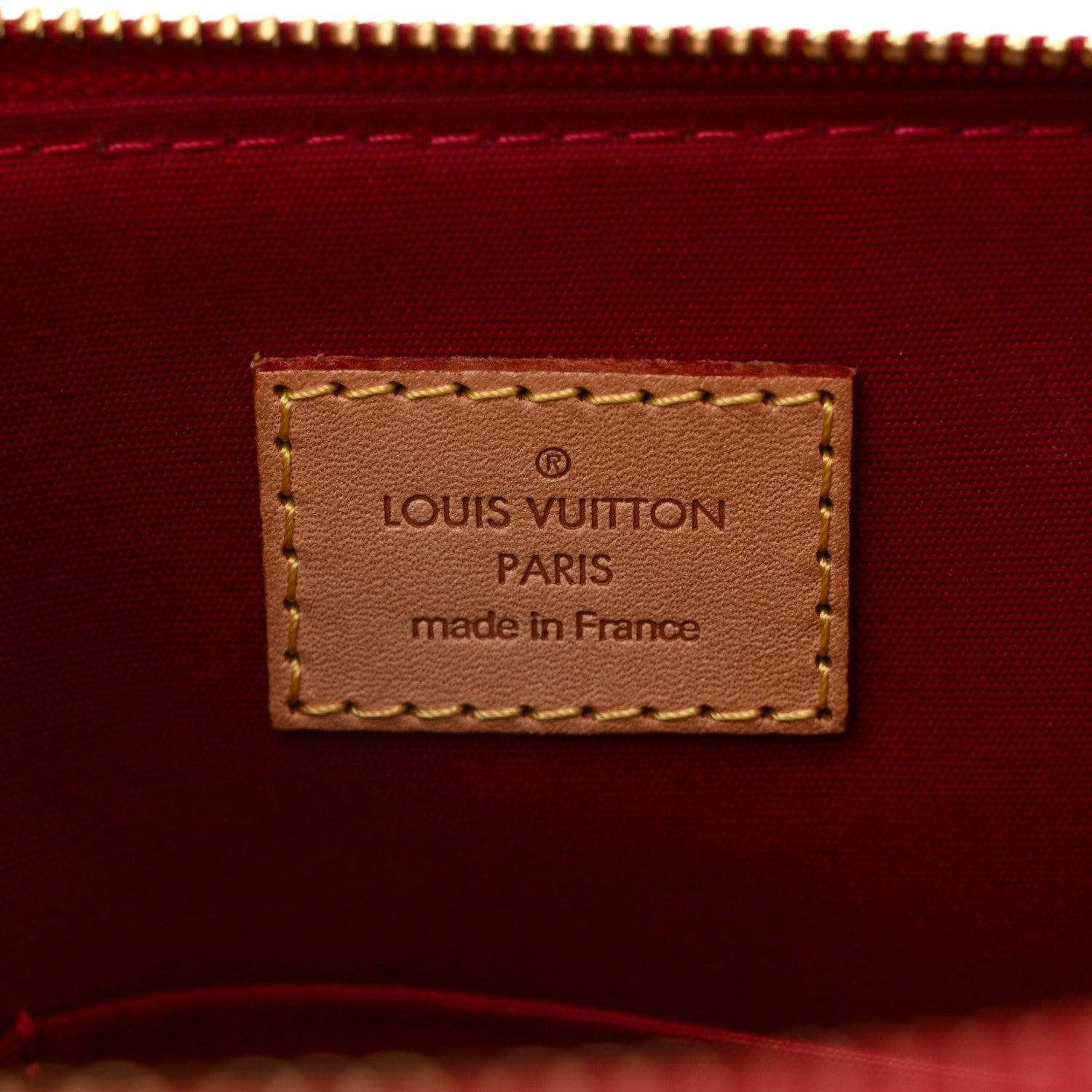 Louis Vuitton Vernis Bellevue PM Pomme D'Amour 6 of 9