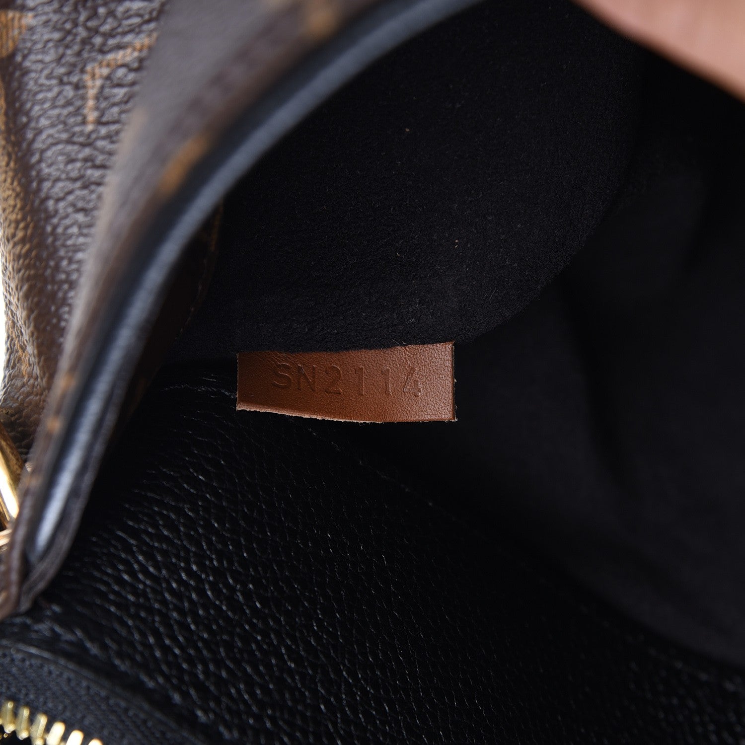 Louis Vuitton Monogram Pallas Black 8 of 8