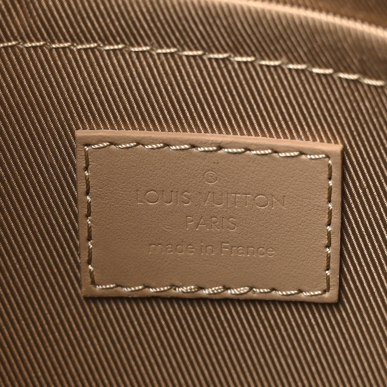 Louis Vuitton Calfskin Aerogram Fastline Messenger Sable Beige 7 of 10