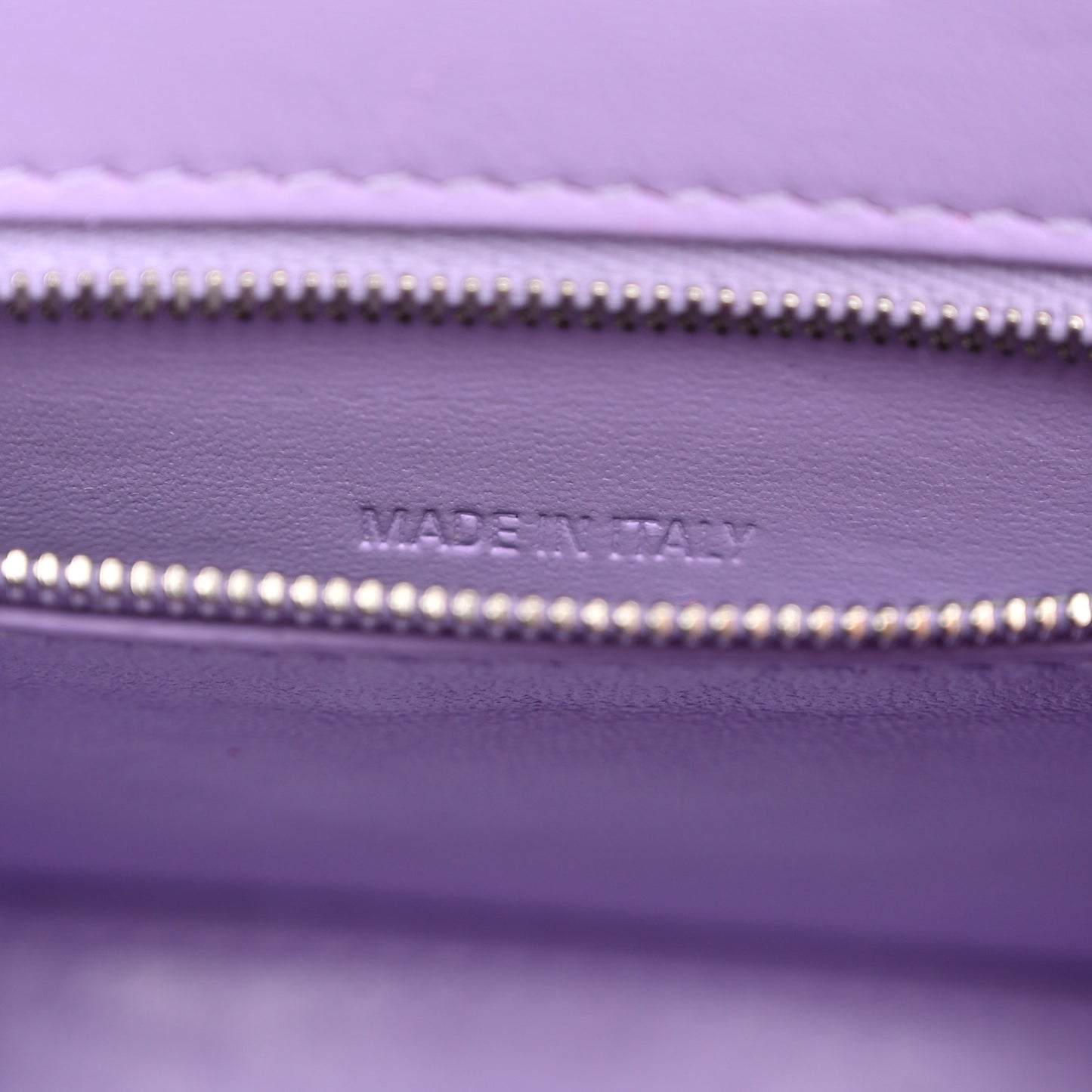 Shiny Calfskin Crocodile Embossed Small Hourglass Top Handle Bag Lilac