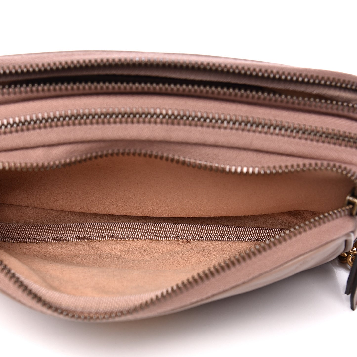 Calfskin Matelasse Mini GG Marmont Chain Crossbody Bag Porcelain Rose