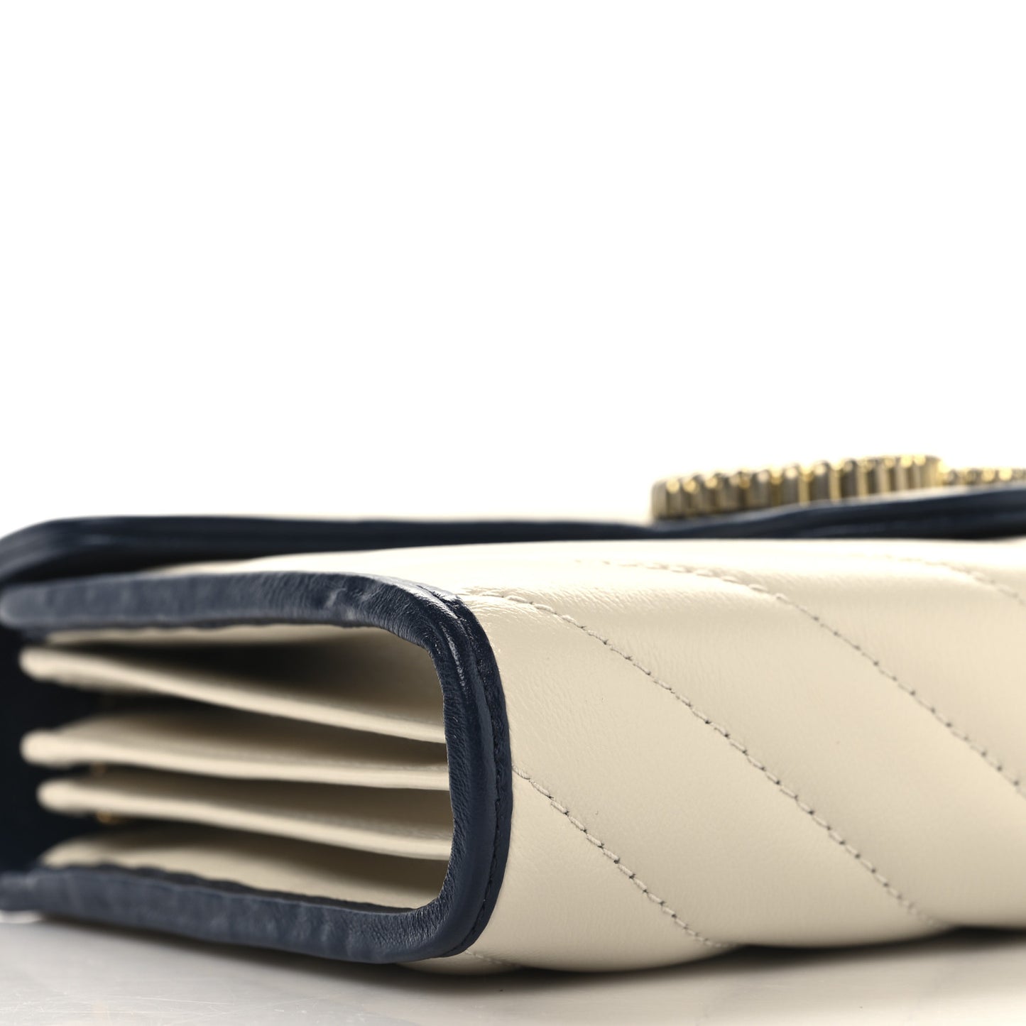 Vintage Effect Calfskin Matelasse Diagonal Torchon GG Marmont Chain Wallet Mystic White Blue Agata