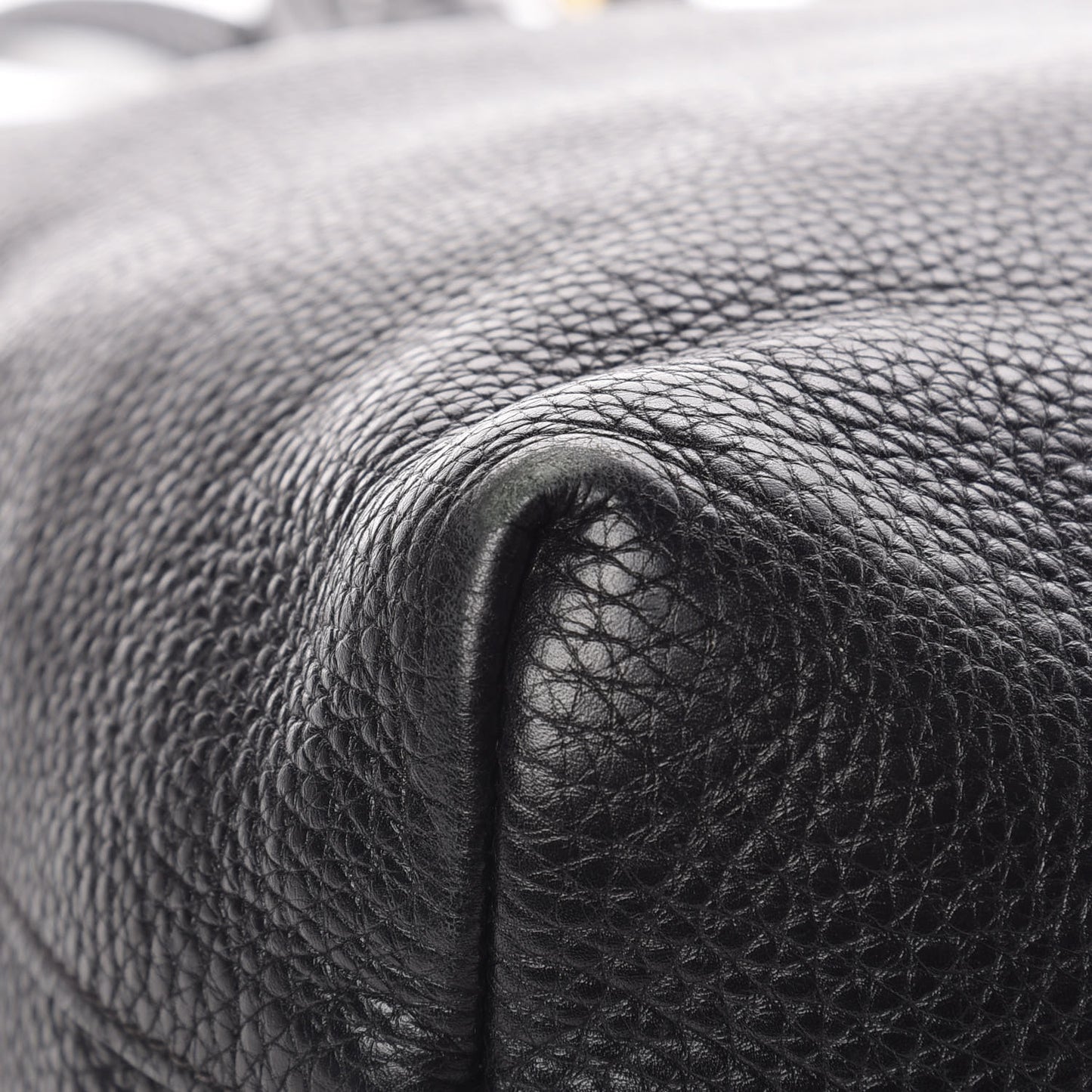 Vitello Daino Tote Black